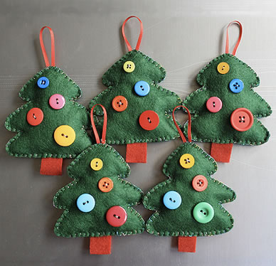 ALBERI DI NATALE DI FELTRO ALBERI DI NATALE DI FELTRO